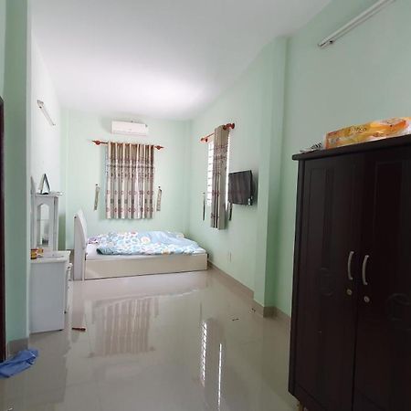 Hotel In Bui Vien Walking Street Ho Chi Minh City Exterior photo